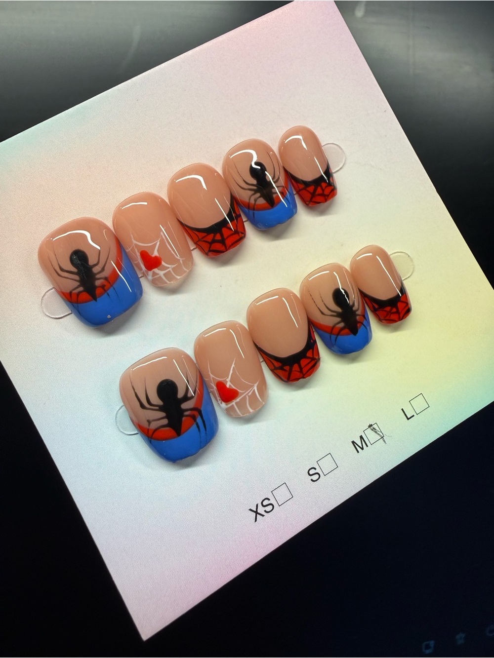 Spiderman Press-On Nail Set in Medium